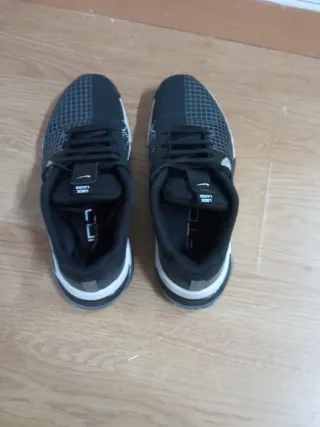 Zapatillas Nike Negro y Blanco