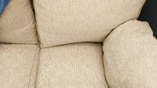 Sofá de 3 plazas en tela beige 2,10m de ancho