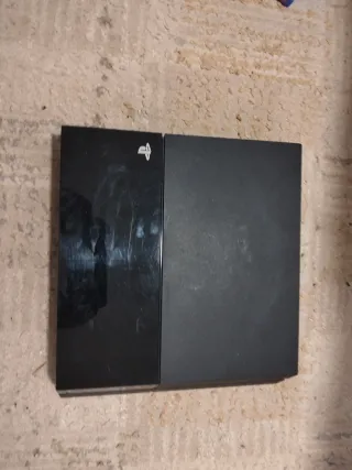 Console PS4 Nera + 4 Giochi