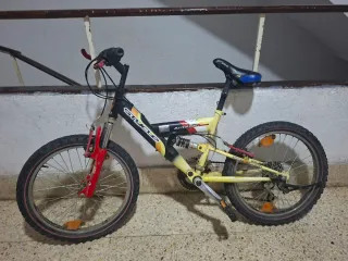 Bicicleta de montaña estilo Antelope