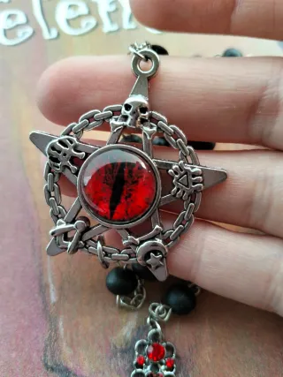 Collana Rosario Croce Rossa Occhio Vampiro
