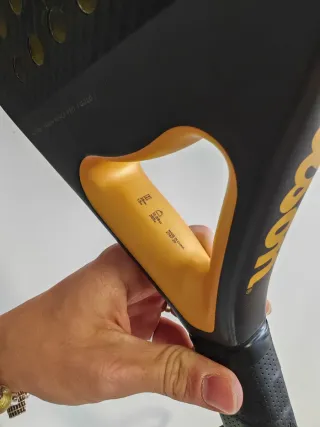 Pala de pádel Wilson Carbon Force Pro (Golden)