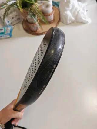 Pala de pádel Wilson Carbon Force Pro (Golden)