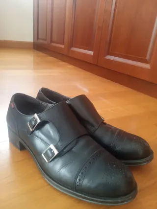 Zapatos Callahan Negros Talla 40 Doble Hebilla