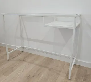 Escritorio VITTSJÖ de IKEA en blanco