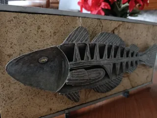 Decoración Pez Metal y Piedra