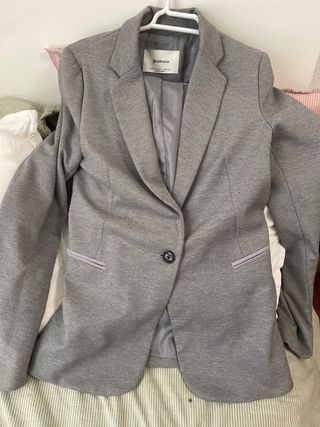 Americana Stradivarius Talla S Gris
