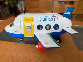 Avión Caillou con figuras y accesorios