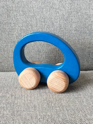 Coche de madera Goki azul