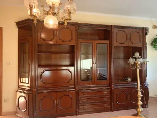 Mueble antiguo madera y cristal