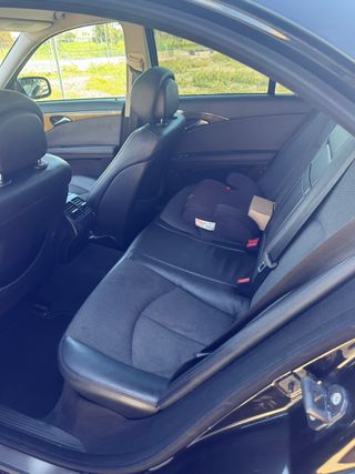 Mercedes-Benz W211 2008