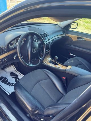 Mercedes-Benz W211 2008