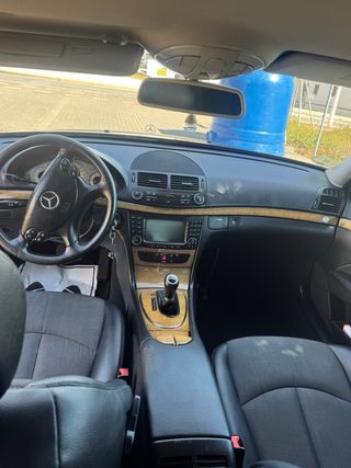 Mercedes-Benz W211 2008