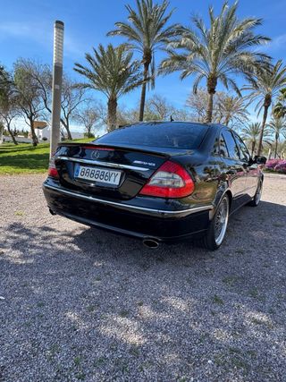 Mercedes-Benz W211 2008