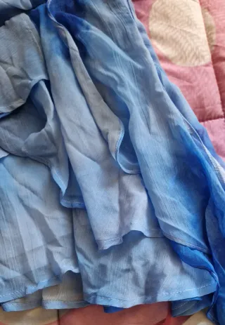 Gonna donna blu con balze