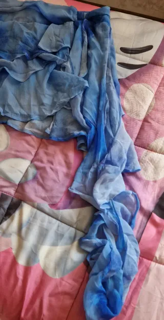 Gonna donna blu con balze