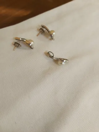 Conjunto oro blanco, forma en Clave de  Sol