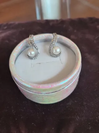 Conjunto oro blanco, forma en Clave de  Sol