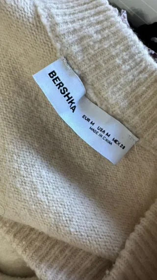 Jersey beige cuello pico