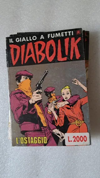 10 numeri fumetto Diabolik in buone condizioni.