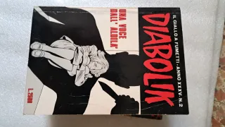 10 numeri fumetto Diabolik in buone condizioni.