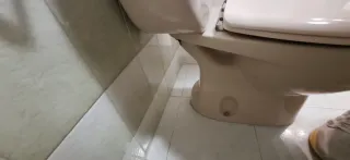 Inodoro, bide, lavabo, espejo ROCA