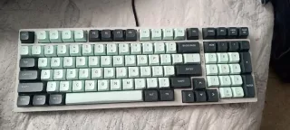 Teclado Mecánico Thunderobot K98 Retroiluminado