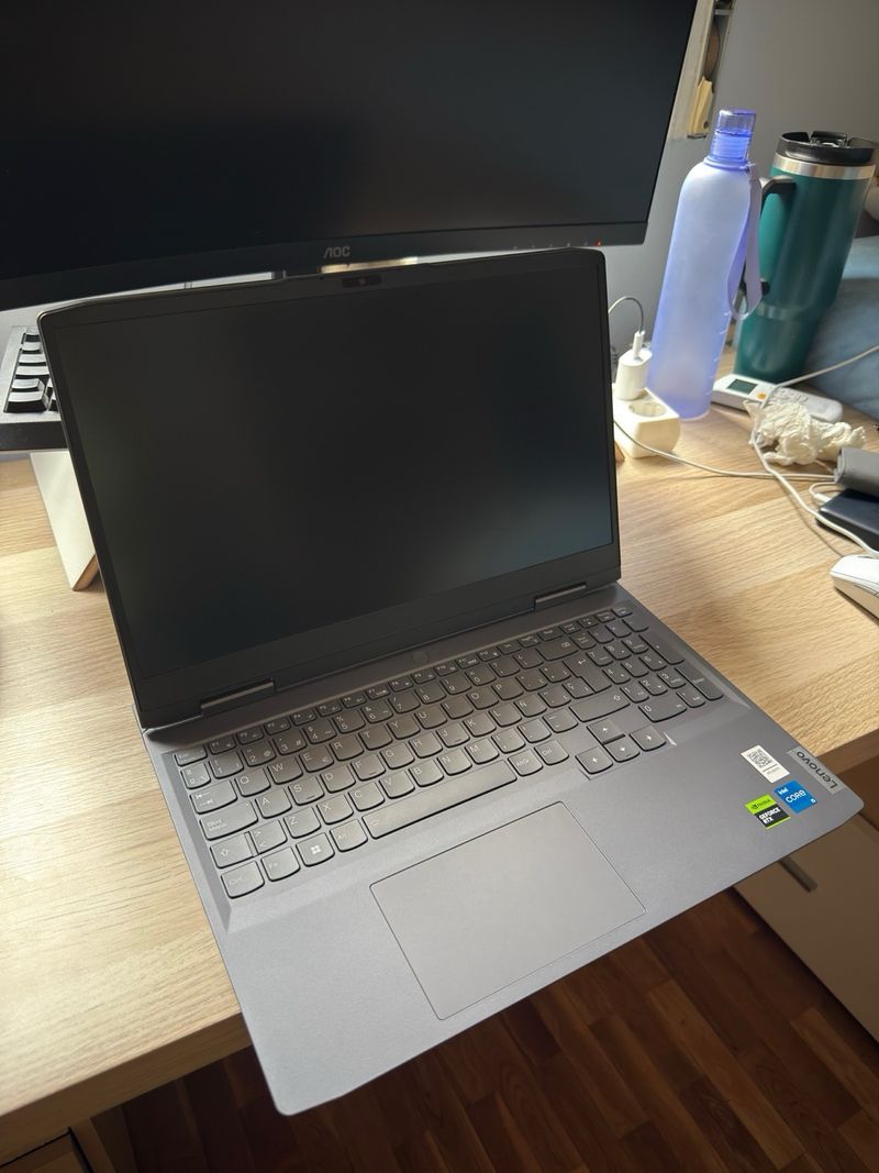 Portatil Lenovo LOQ RTX 4060 i5 12th Gen afbeelding 4