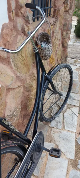 Bicicleta Holandesa Clásica Negra