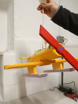 Lámpara Avión Infantil Amarilla