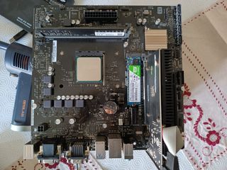 Placa Base ASUS A320M-C R2.0 + ryzen 3 1200