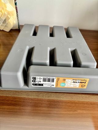 Bandeja organizadora de cubiertos gris