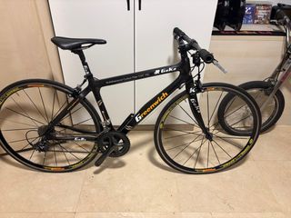 Bicicleta Goka Carbono CMT 700