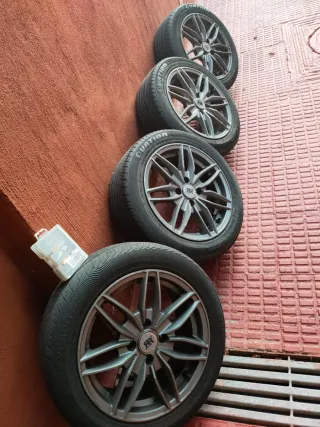 Llantas Racing con Neumáticos