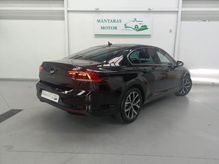 Volkswagen Passat 2022 Executive 2.0 TDi 150cv