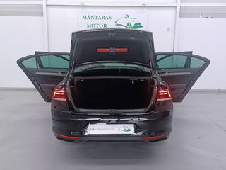 Volkswagen Passat 2022 Executive 2.0 TDi 150cv