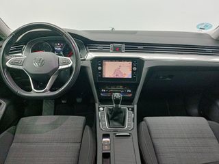 Volkswagen Passat 2022 Executive 2.0 TDi 150cv