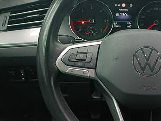 Volkswagen Passat 2022 Executive 2.0 TDi 150cv
