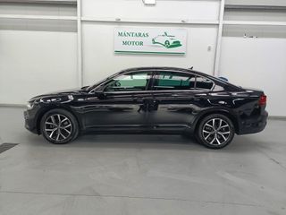 Volkswagen Passat 2022 Executive 2.0 TDi 150cv