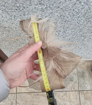 DIADEMA DE MALLA CON LAZO Y PLUMAS, FAILSWORTH