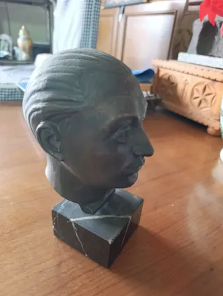 Busto Conde de Saint Germain