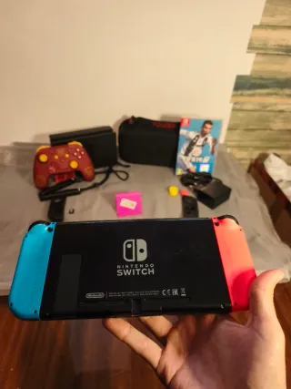 Nintendo Switch + Accessori e Gioco