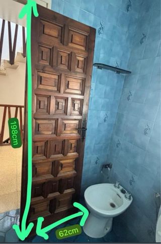 Puerta madera maciza