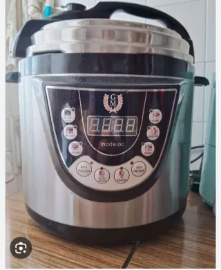 Olla Eléctrica Cecotec (sin cacerola)