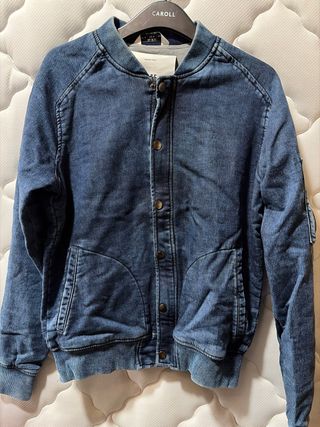 Cazadora vaquera bomber azul