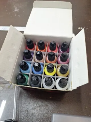 2 Pistolas Aerógrafo con Recipientes