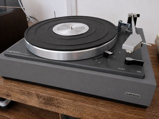 Tocadiscos Lenco B52