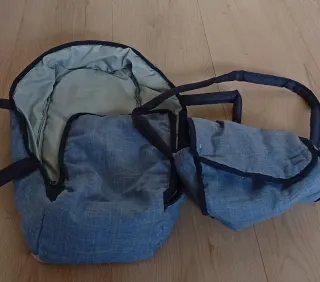 Carrito de juguete azul