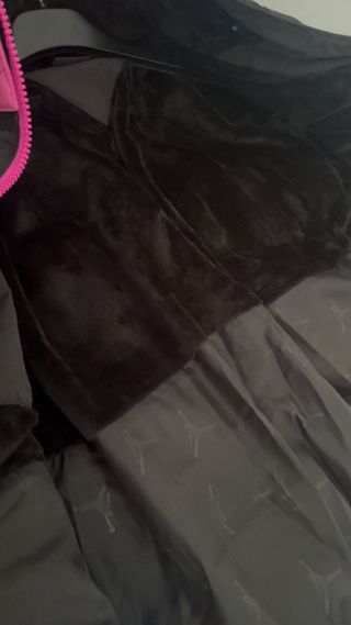 Chaqueta Jordan Original de Invierno Negra y Rosa