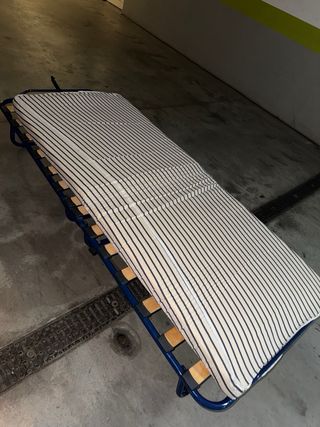 Letto pieghevole con ruote, materasso incluso